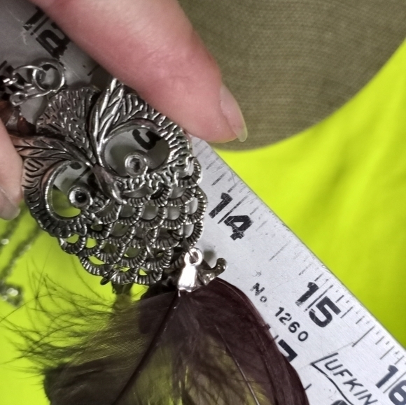 Silvertone owl wood beads feather necklace Earring set brown - Picture 2 of 7